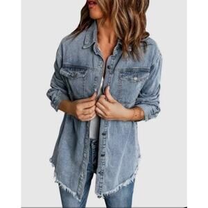 Women's Button Up Denim Shirt Pockets Sz S Fall Layering Raw Hem Grunge Boho